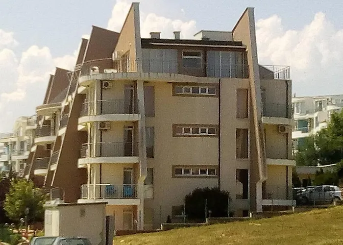 в комплексе сансет кошарица,солнечный берег Кошарица